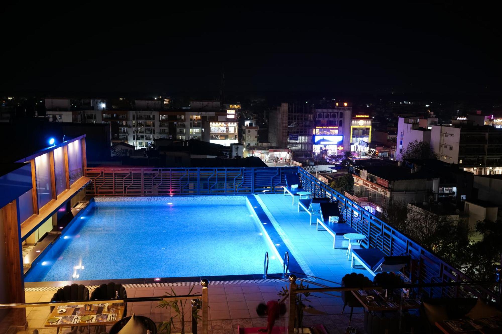 Effotel By Sayaji Dehradun Exterior photo